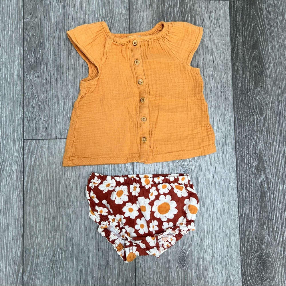 CAT AND JACK 2PC SHORT SLEEVE SHIRT AND BLOOMERS SET 18MO